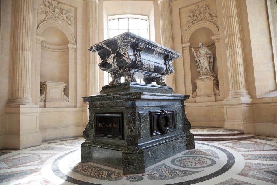 tomb of napoleon