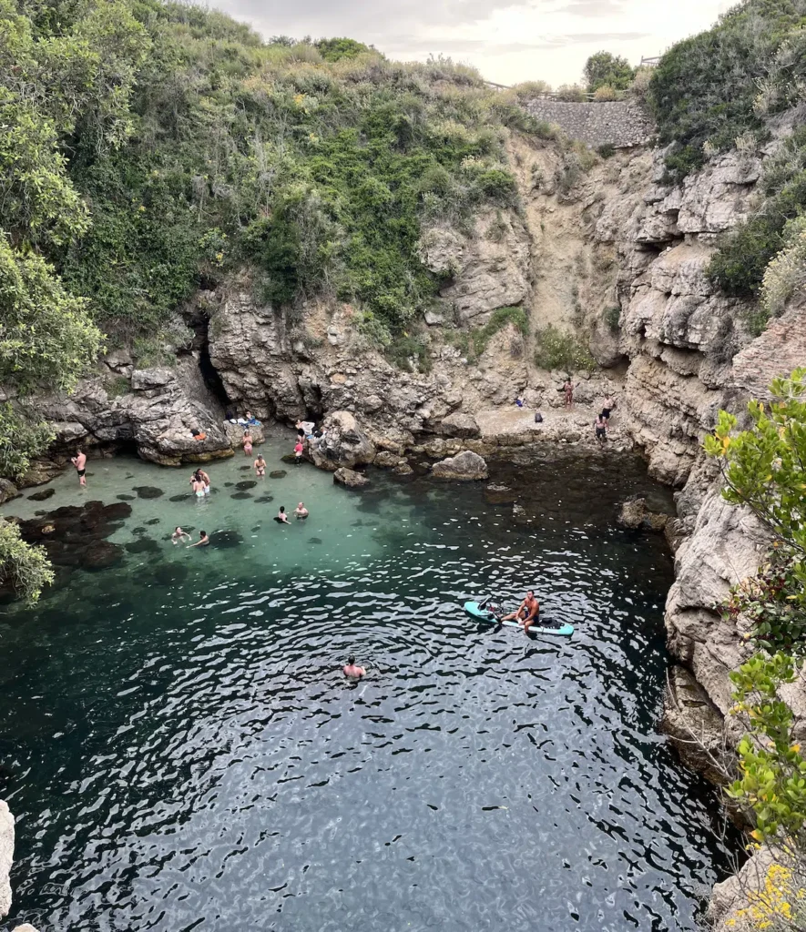 Where to stay on the Amalfi Coast? 5 Best Towns, Areas & Places to Stay 🍋 40 sorrento bagni regina