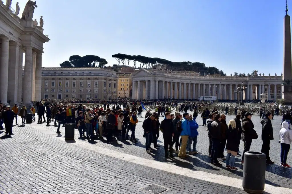 queue for st peter's basilica