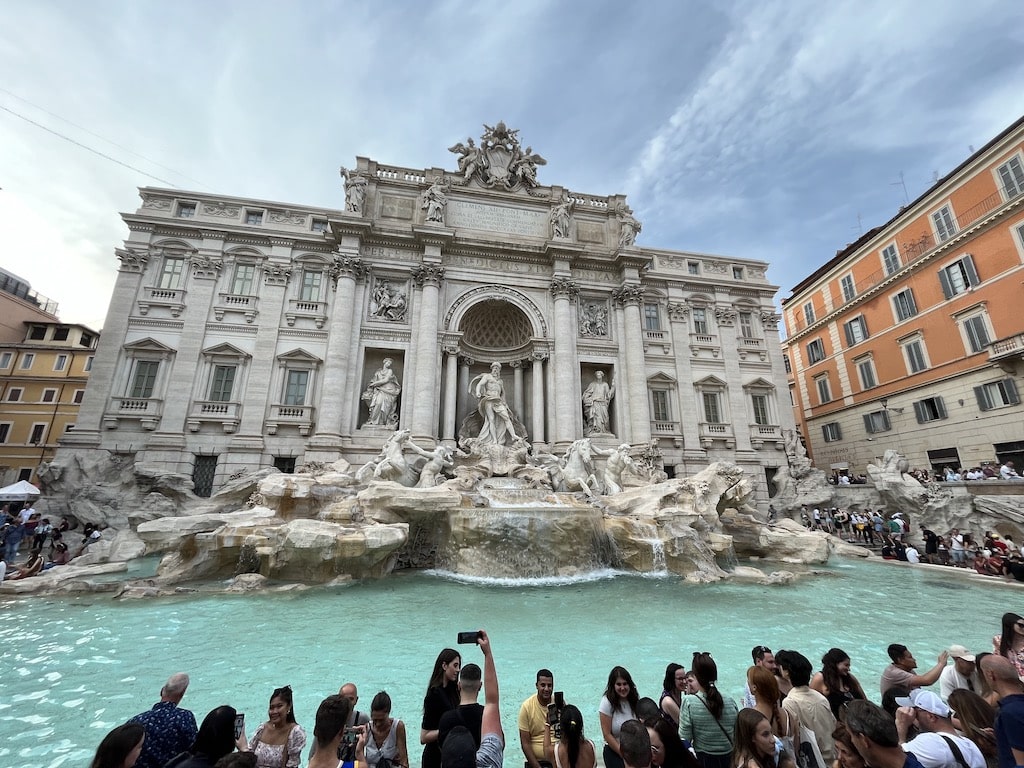 trevi fountain rome