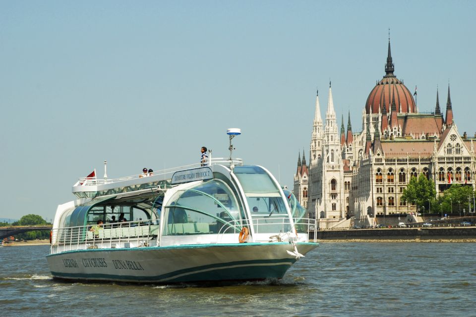 boat tour in budapest