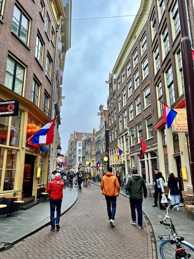 Haring Amsterdam Centrum At Lucille Minor Blog