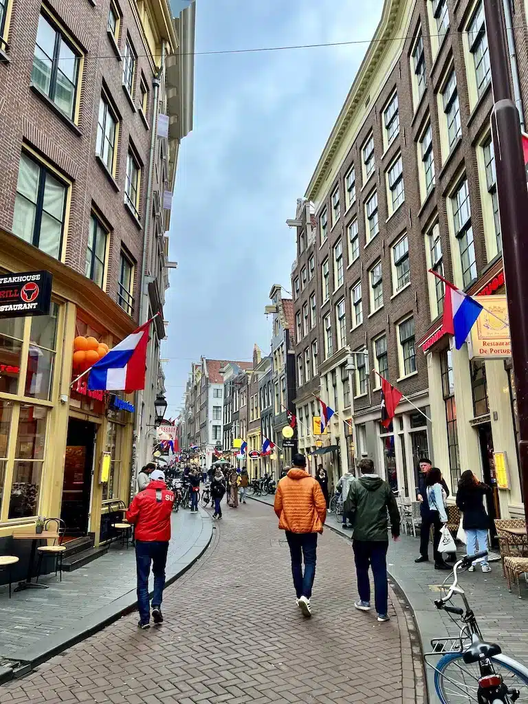 The 18 Best Things to Do in Amsterdam + Top Attractions & Hidden Gems 🇳🇱 21 Amsterdam city centre