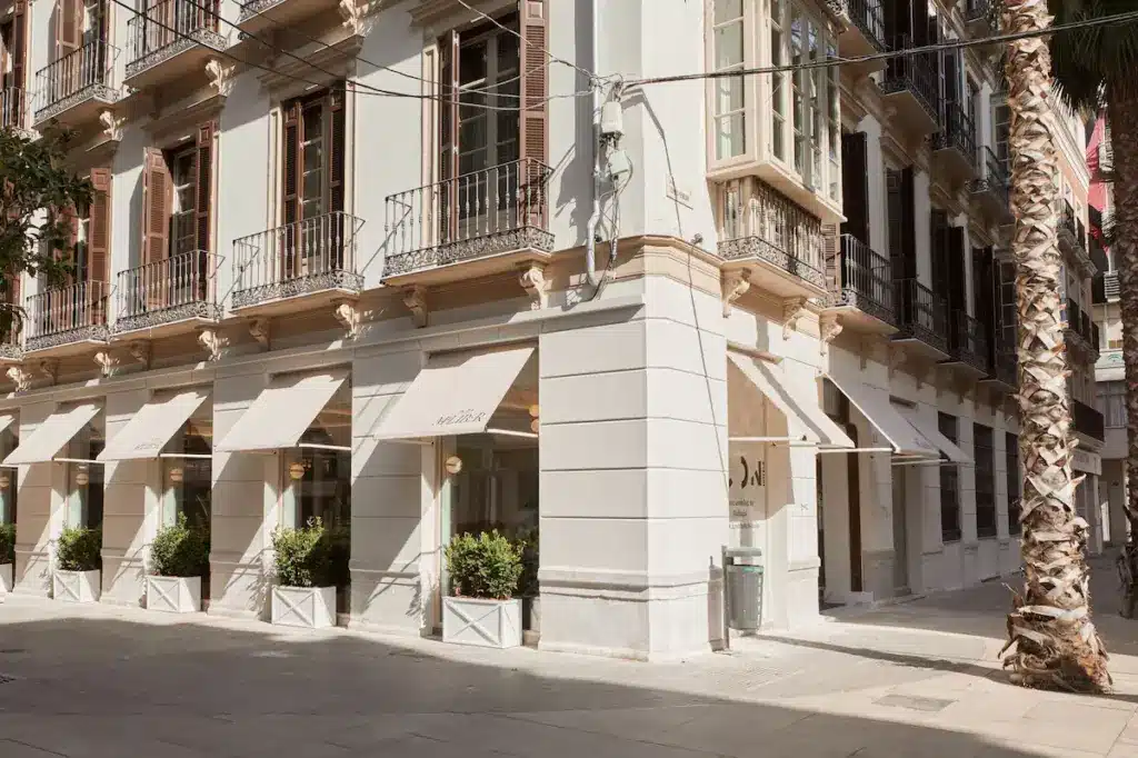 Where to Stay in Malaga? 3 Best Areas & Places to Stay + Nearby Holiday Towns 🇪🇸 55 ICON Malabar