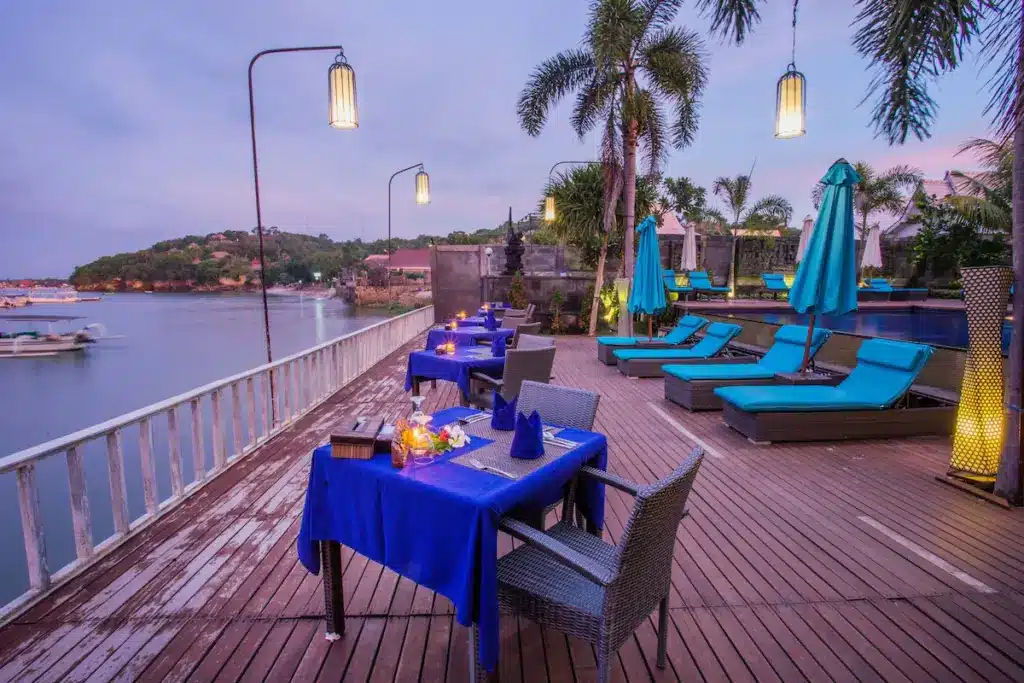 Restaurant by the pool at Bay Shore Huts