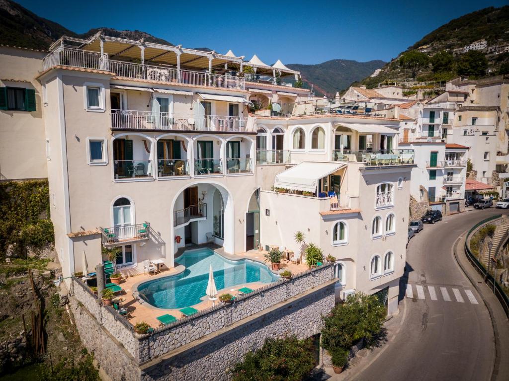 Hotel Bonadies Ravello, affordable place to stay on the Amalfi Coast