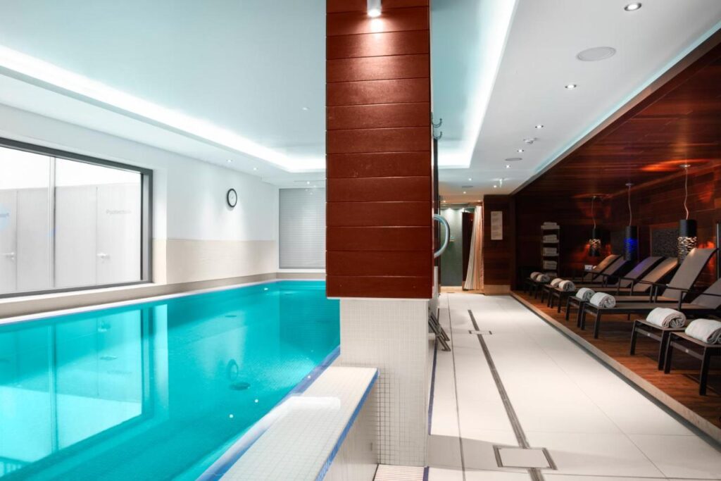 Pestana Berlin Tiergarten indoor pool