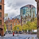 Where to Stay in Manchester? 5 Best Areas & Places to Stay + Avoid! 🐝