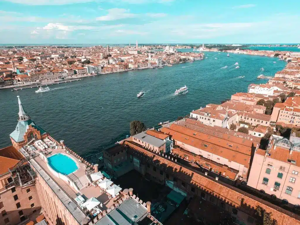 Where to Stay in Venice? 5 Best Areas & Places to Stay (+ Avoid!) š®š¹ 22 Hilton Molino Stucky, rooftop pool hotel in Venice