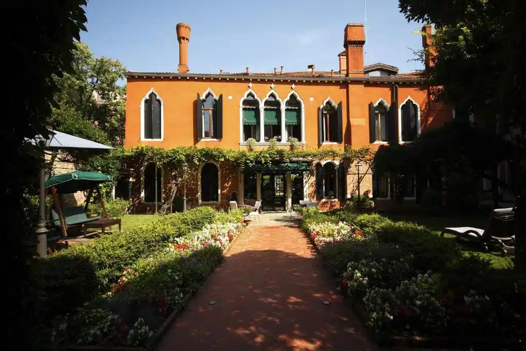 Where to Stay in Venice? 5 Best Areas & Places to Stay (+ Avoid!) š®š¹ 11 Pensione Accademia Villa Maravege, stunning hotel in Venice