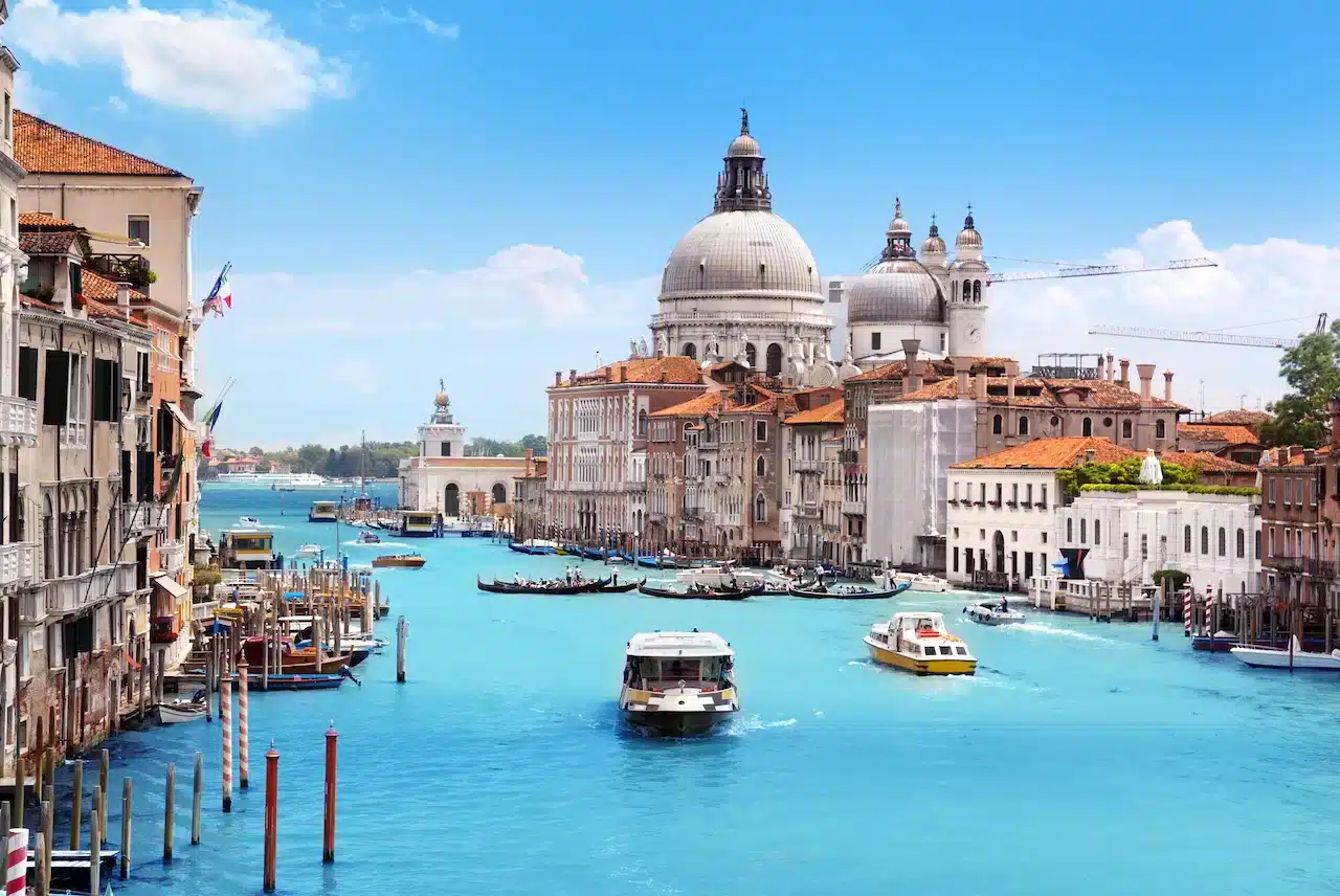 where to stay in venice