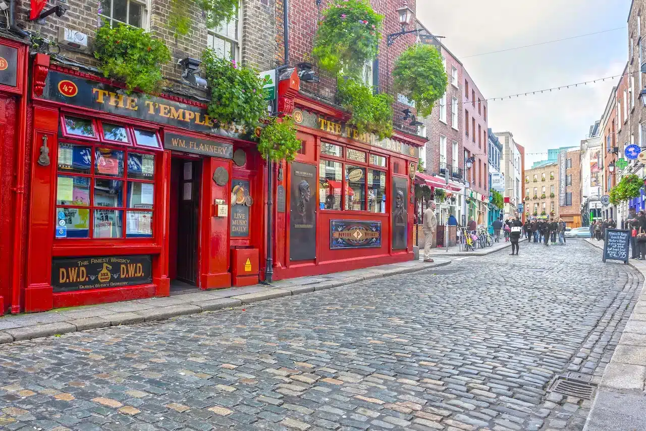 where to stay in dublin