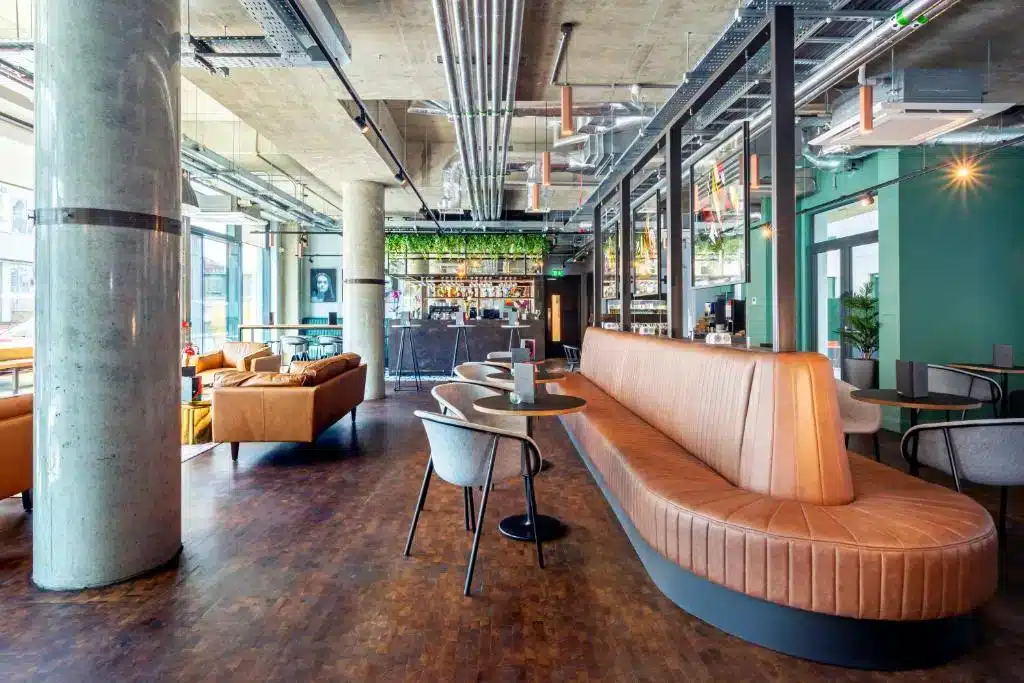 Where To Stay in Dublin? 4 Best Areas & Places to Stay + Avoid! ๐ฎ๐ช 21 Hendrick Smithfield