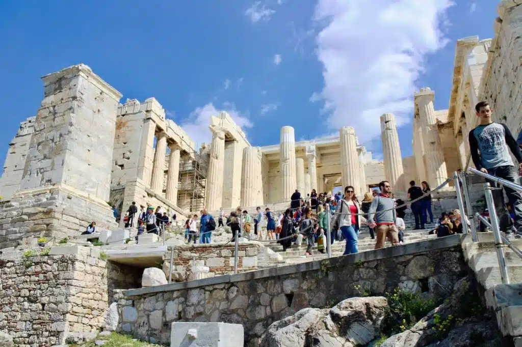 20 Best Things to Do in Athens - Famous Sights & Hidden Local Gems 🇬🇷 22 Acropolis