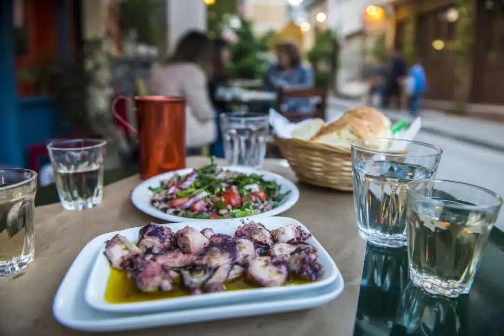 20 Best Things to Do in Athens - Famous Sights & Hidden Local Gems 🇬🇷 30 Food tour in Athens