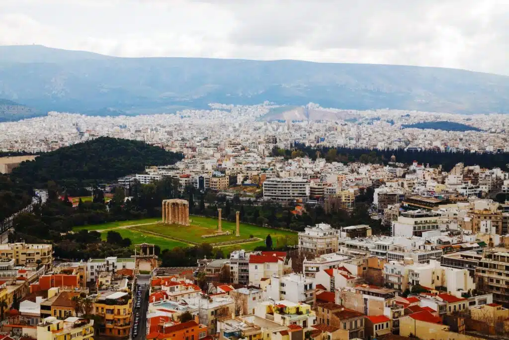 20 Best Things to Do in Athens - Famous Sights & Hidden Local Gems 🇬🇷 32 Temple of Zeus