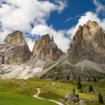 Where To Stay in The Dolomites? 4 Best Areas & Places to Stay (+ Avoid!) 🇮🇹