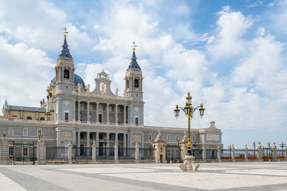 18 Best Things to Do in Madrid: Sights, Prices & Tips 27 Almudena Cathedral in Madrid