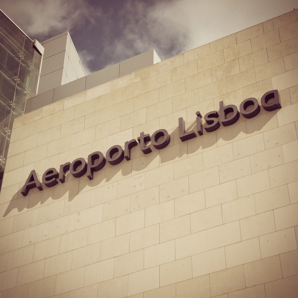 Sign outside the main entrance to Lisbon Airport