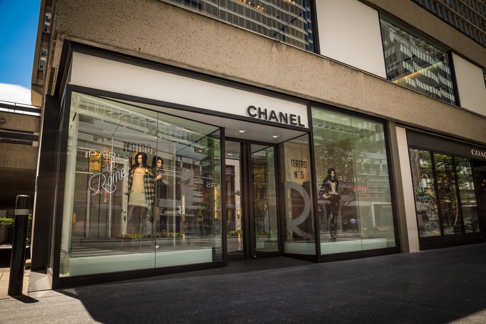 Shopping street in Yorkville in Toronto
