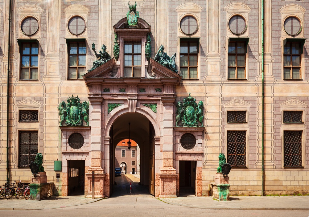 18 Best Things to Do in Munich: Sights, Prices & Tips 23 The Residenz palace in the centre of Munich