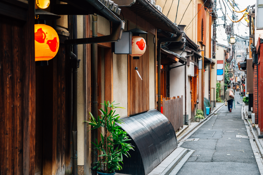 The narrow Pontocho restaurant alley near Kawaramachi in Kyoto