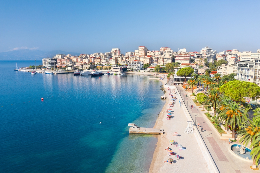 View over Sarandë with the promenade and the harbour