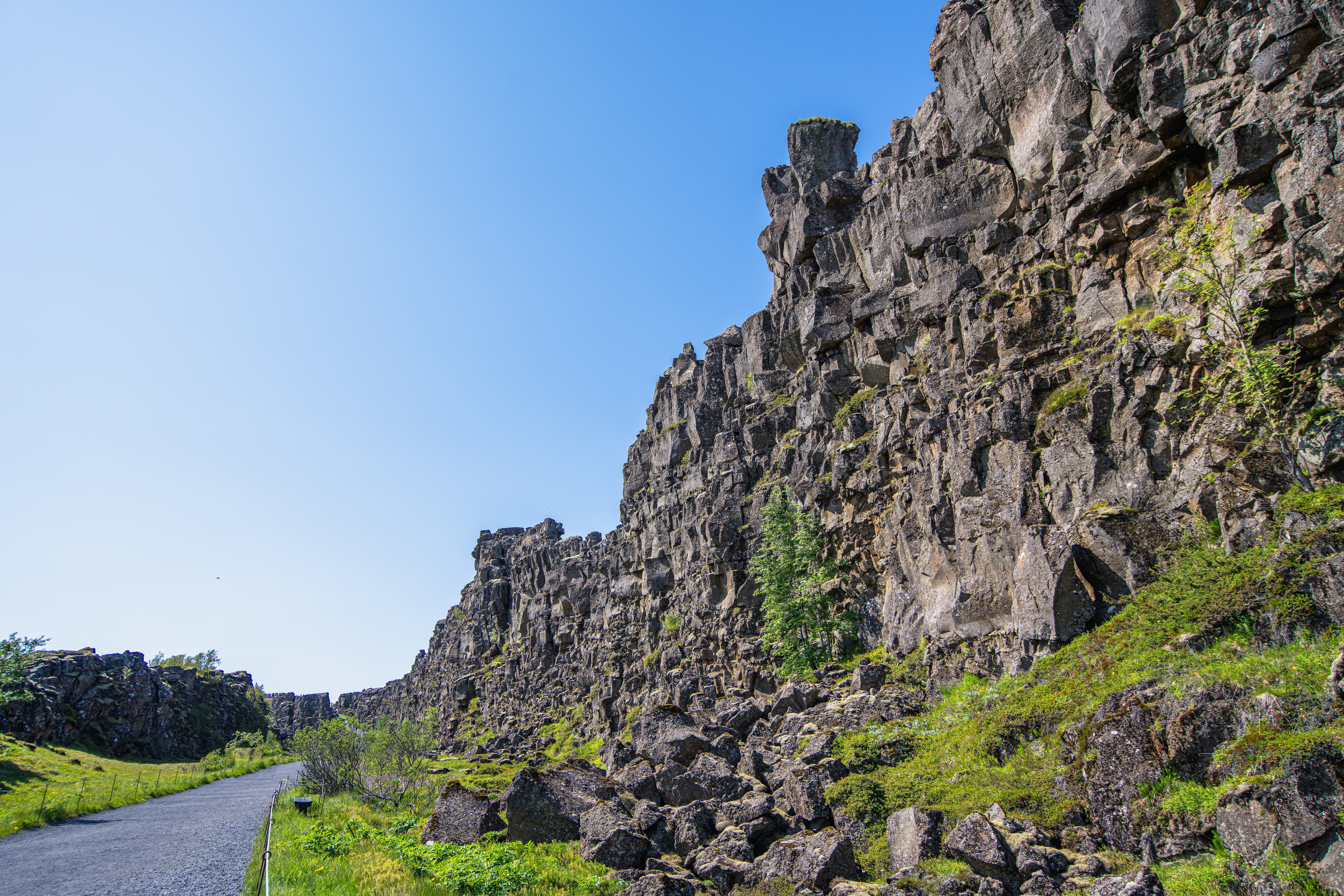 The path along the rock wall in Almannagjá at Þingvellir