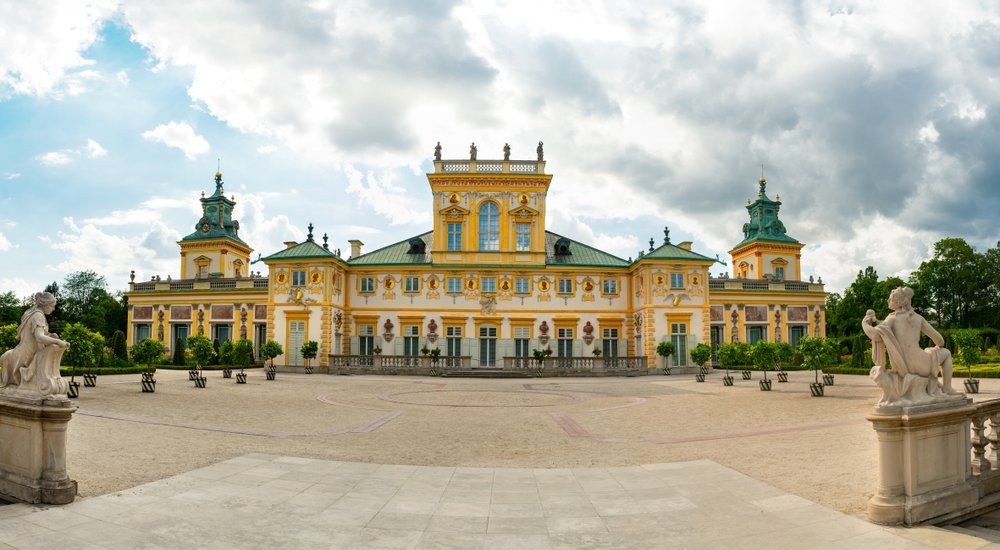 The baroque Wilanów Palace in Warsaw