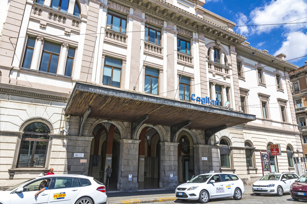 Olbia, Cagliari & Alghero Airport to Town & Your Hotel - Transport Guide 6 The front of Cagliari railway station with taxis outside the entrance