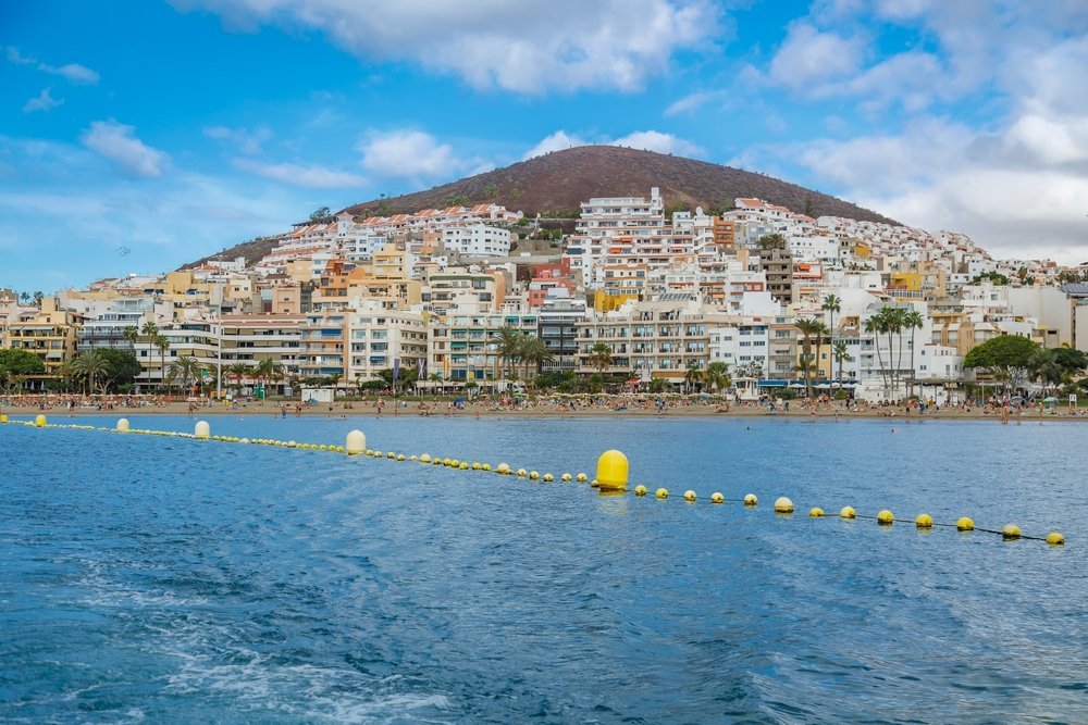 Los Cristianos and its beach
