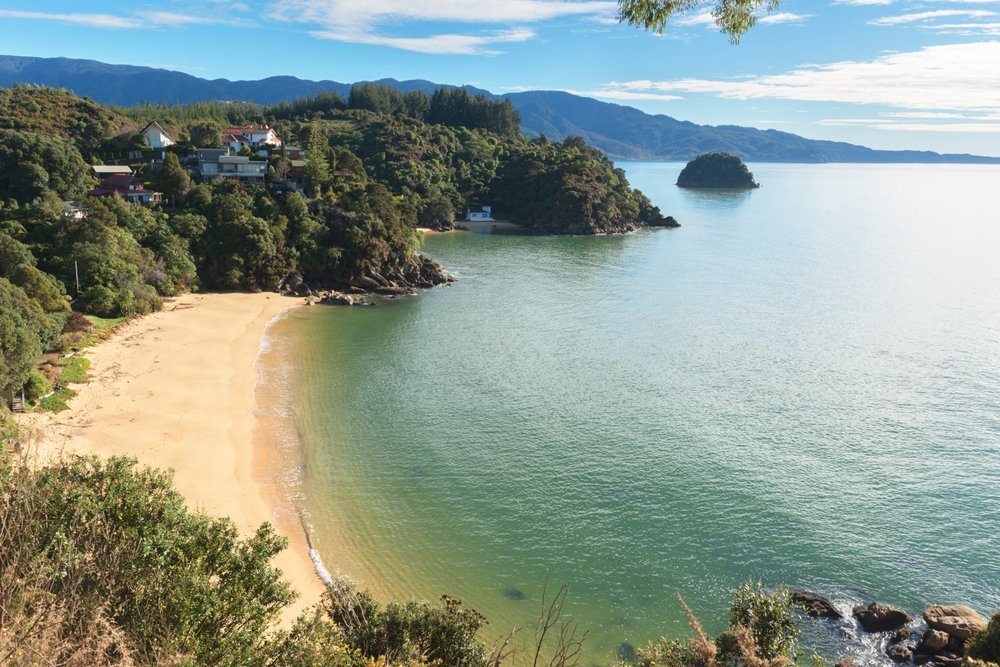 Golden beach and turquoise water at Kaiteriteri near Abel Tasman National Park