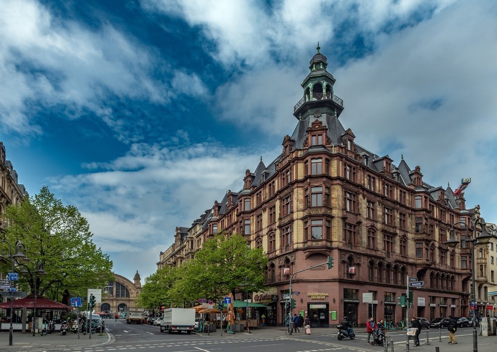 Gründerzeit buildings along Kaiserstraße in Bahnhofsviertel, Frankfurt
