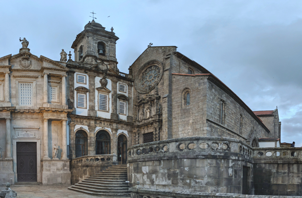 17 Best Things to Do in Porto: Sights, Prices & Tips 11 The Gothic facade of the Igreja de São Francisco church in Porto
