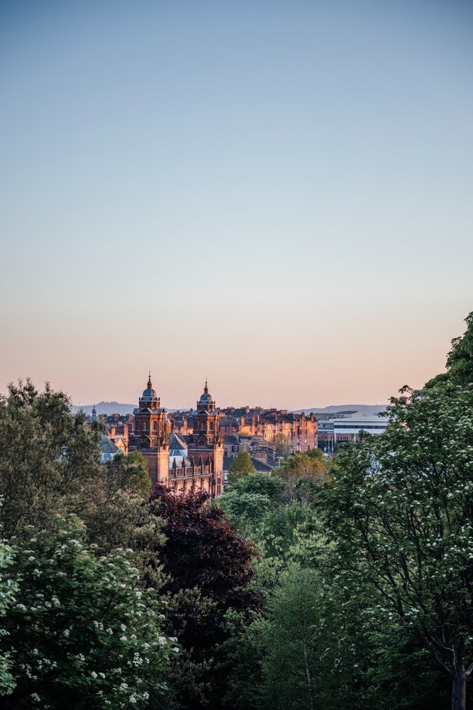 Where to Stay in Glasgow? The 5 Best Areas & Places to Stay 5 Kelvingrove Art Gallery and Museum at sunset in Glasgow's West End