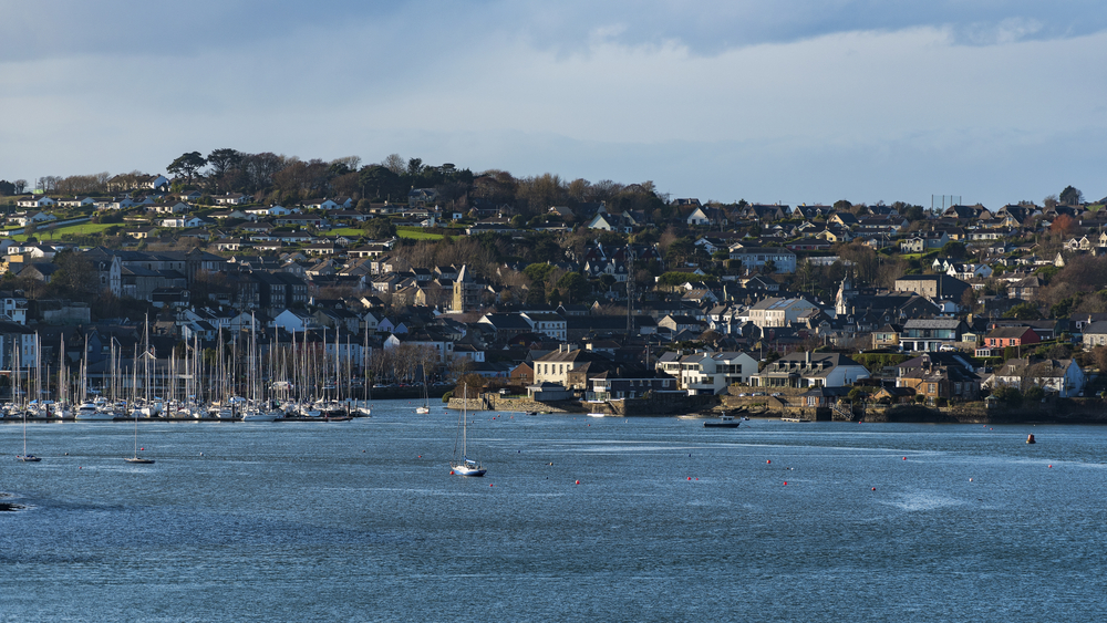 Where to Stay in Ireland? The 6 Best Towns & Places to Stay 14 Panoramic view of the colourful town of Kinsale in County Cork