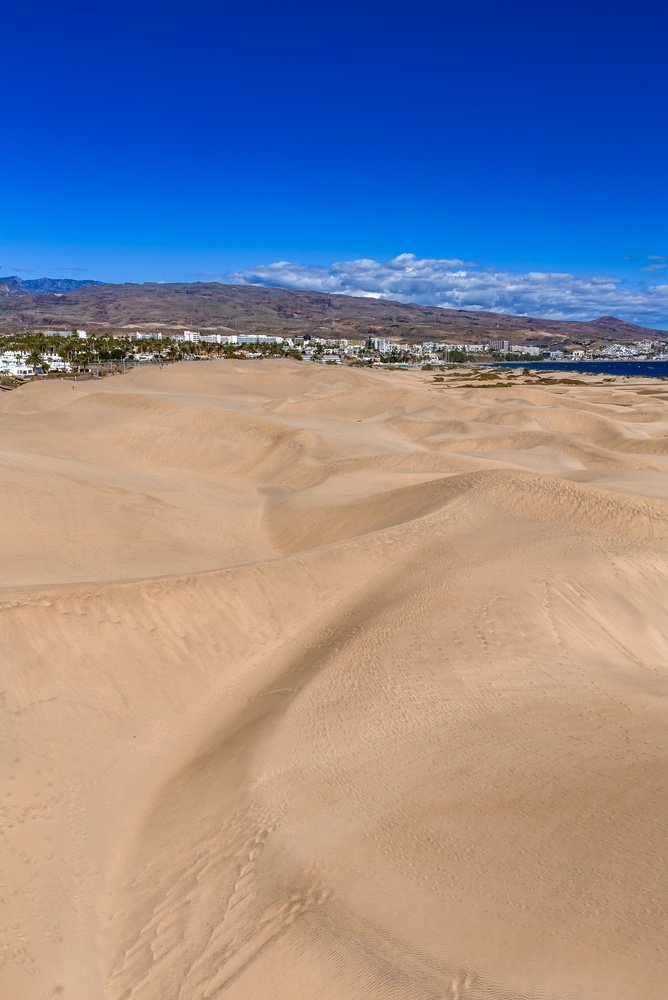 Gran Canaria Airport to Playa del Inglés & Las Palmas - Transport Guide 4 The Maspalomas dunes with the hotels of Playa del Inglés