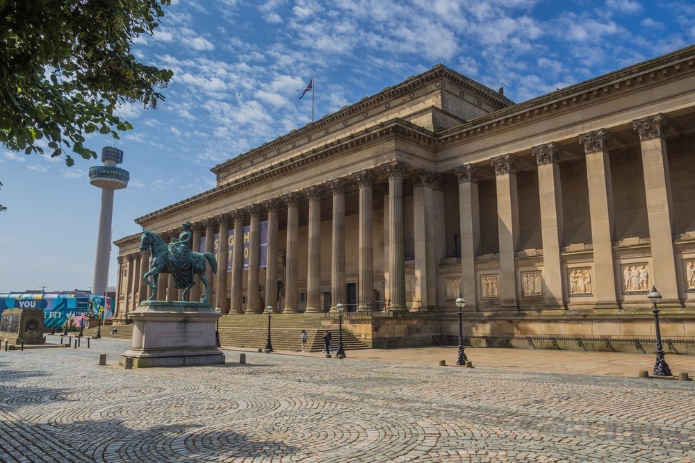 Things to Do in Liverpool: The Beatles, Anfield and 16 Other Reasons to Go 11 The neoclassical St George's Hall opposite Lime Street in Liverpool