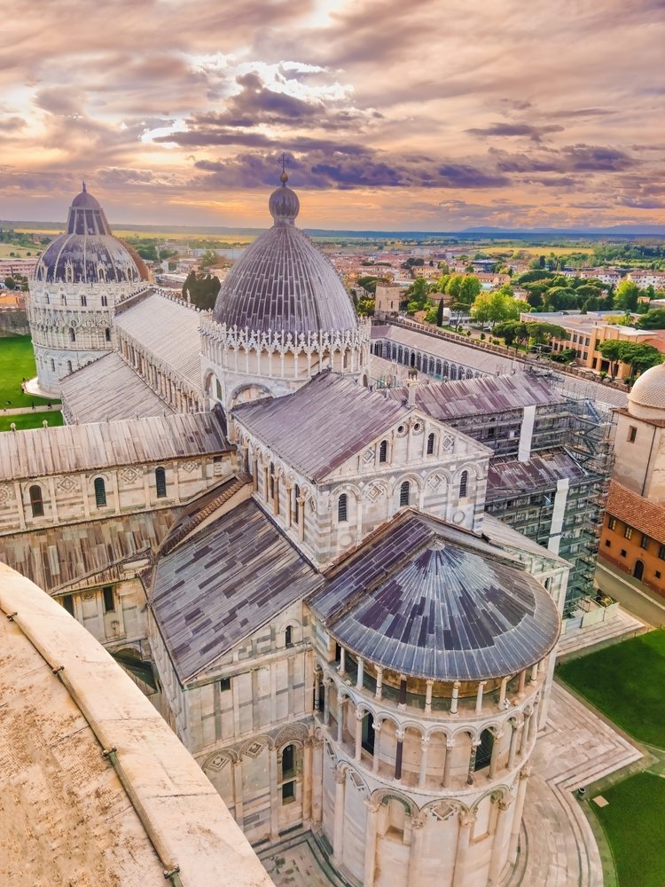 Pisa Airport to the City Centre & Florence - Transport Guide 5 Piazza dei Miracoli in Pisa, the terminus for bus 1+ from Pisa Centrale