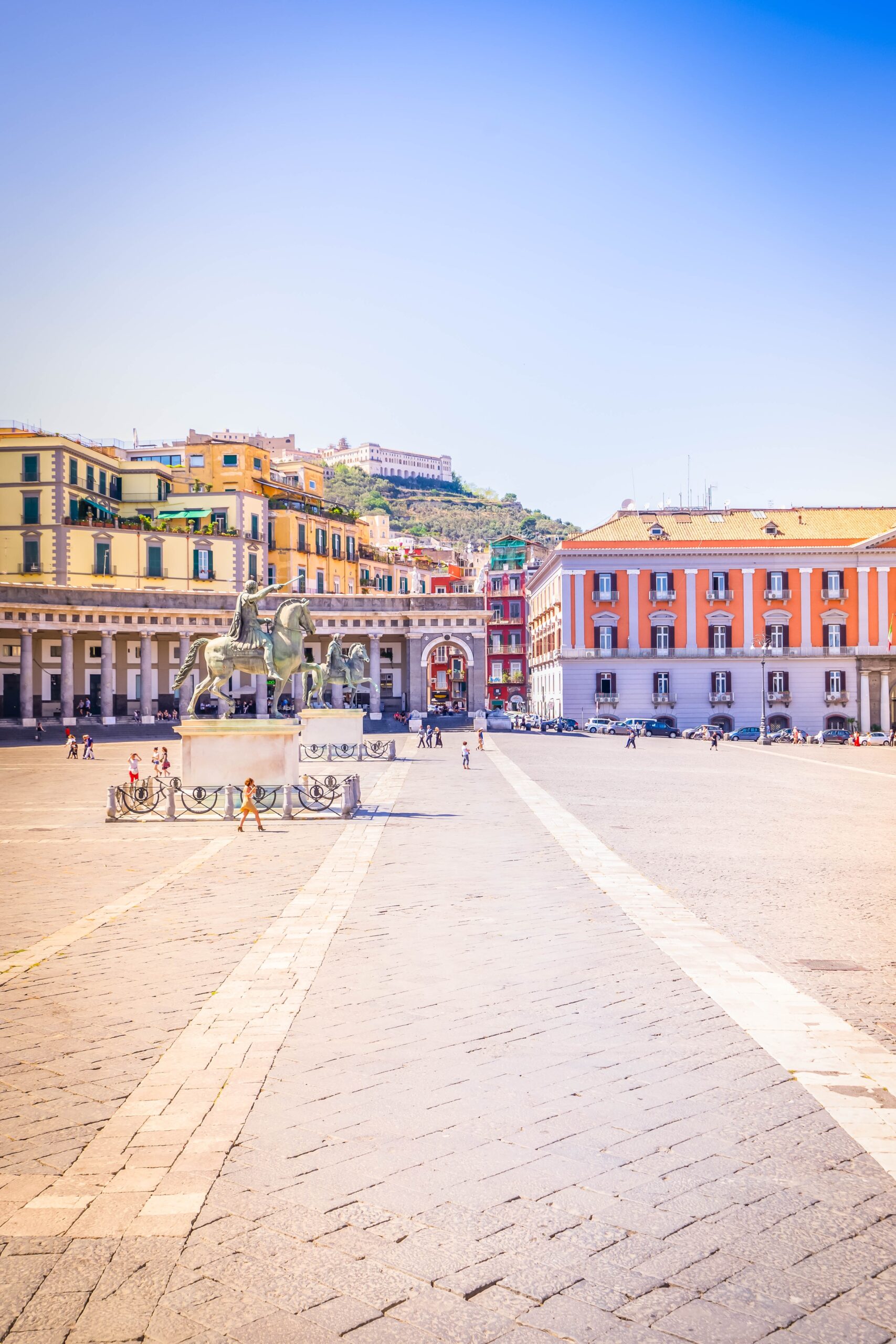 Piazza del Plebiscito in Naples