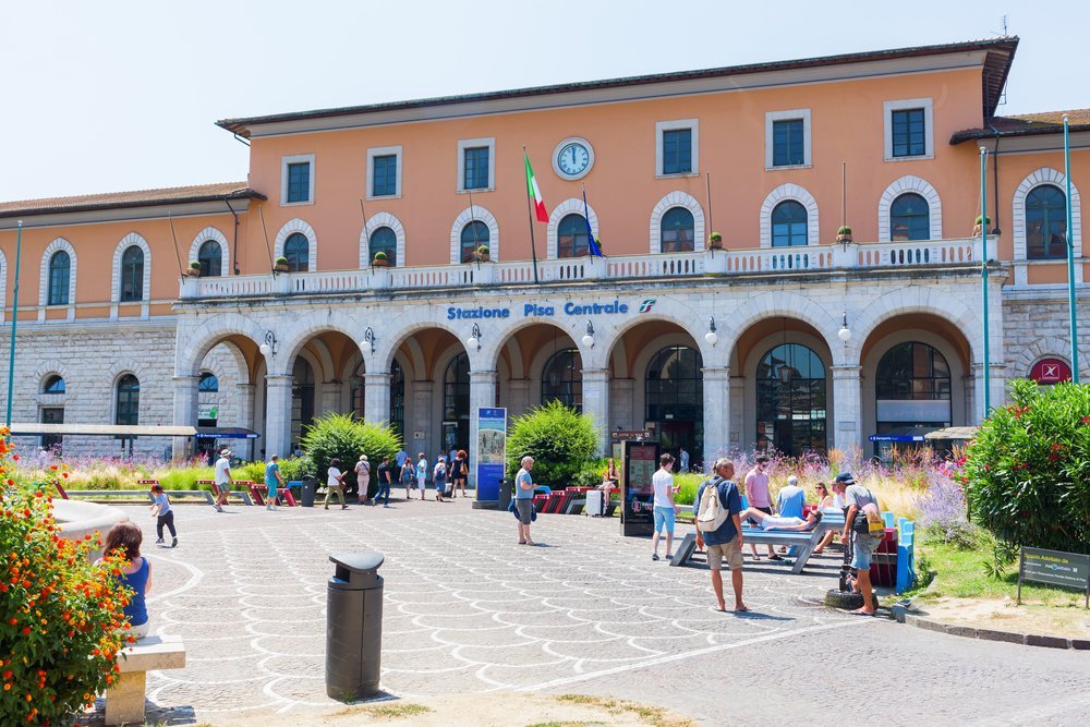 Pisa Airport to the City Centre & Florence - Transport Guide 3 Pisa Centrale railway station, where the PisaMover arrives from Pisa Airport