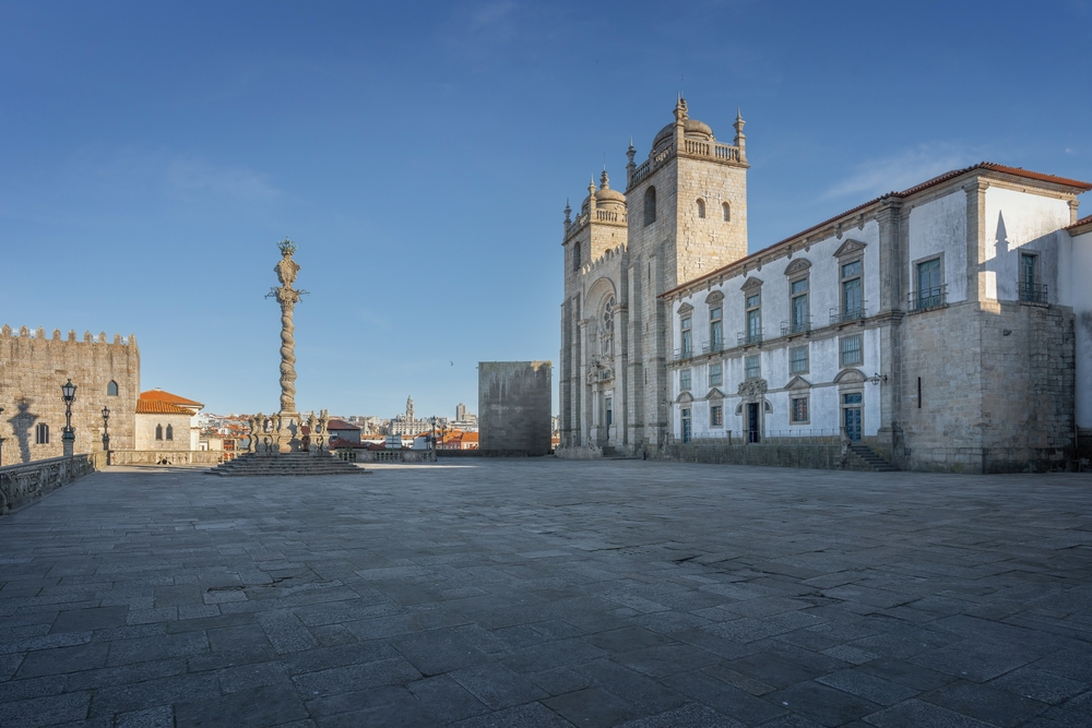 17 Best Things to Do in Porto: Sights, Prices & Tips 12 Porto Cathedral, Sé do Porto, and the Pelourinho column on the Terreiro da Sé square