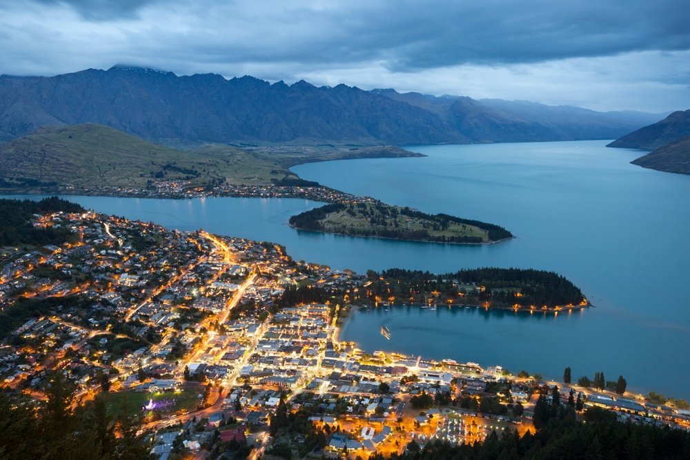 Queenstown on Lake Wakatipu with The Remarkables mountain range