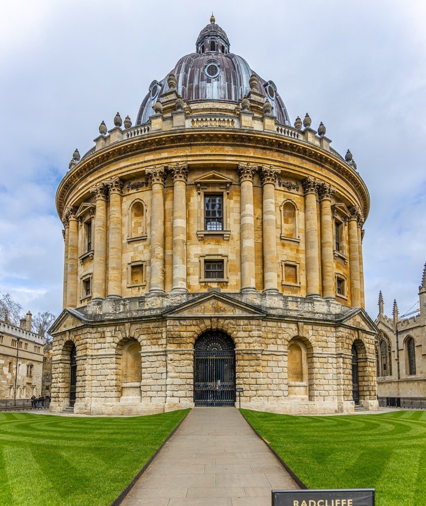 The round library building of the Radcliffe Camera in the heart of the university quarter in Oxford