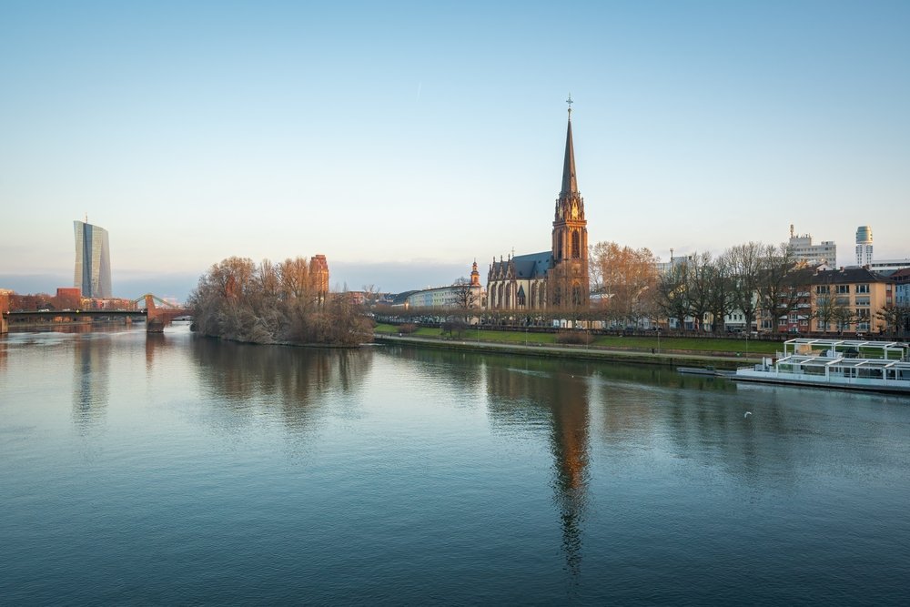Sachsenhausen on the Main with the Dreikönigskirche in Frankfurt