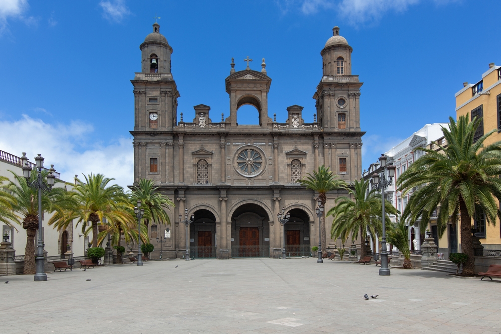 17 Best Things to Do in Gran Canaria: Sights, Prices & Tips 9 Catedral de Santa Ana in Vegueta in Las Palmas de Gran Canaria