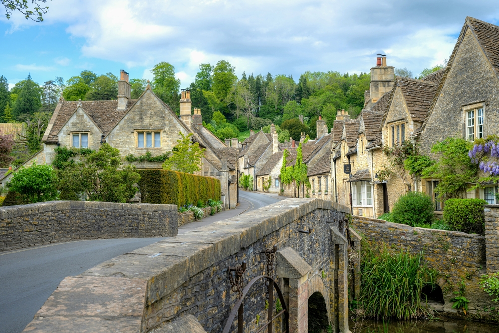 Stone houses and the bridge in Castle Combe