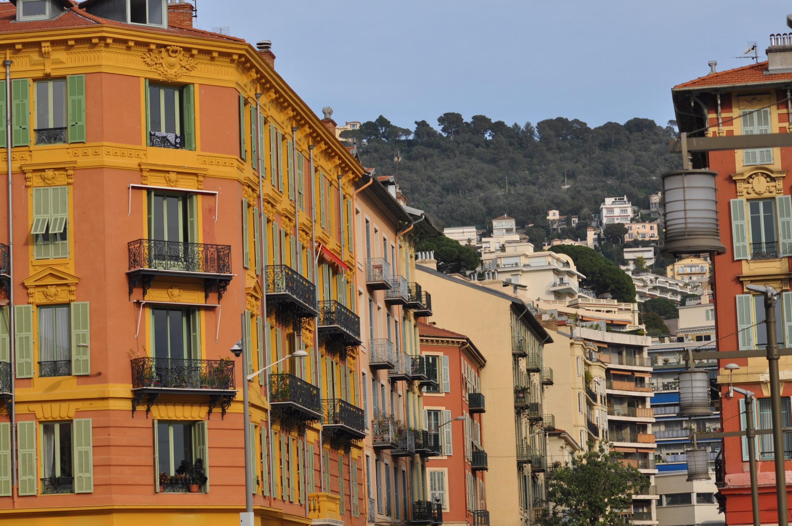 17 Best Things to Do in Nice: Sights, Prices & Tips 4 The colourful houses of the Old Town (Vieux Nice)