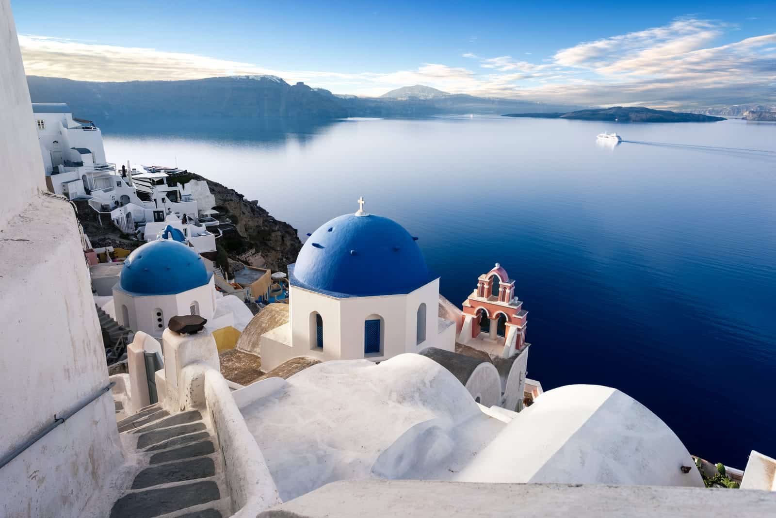 where to stay greece