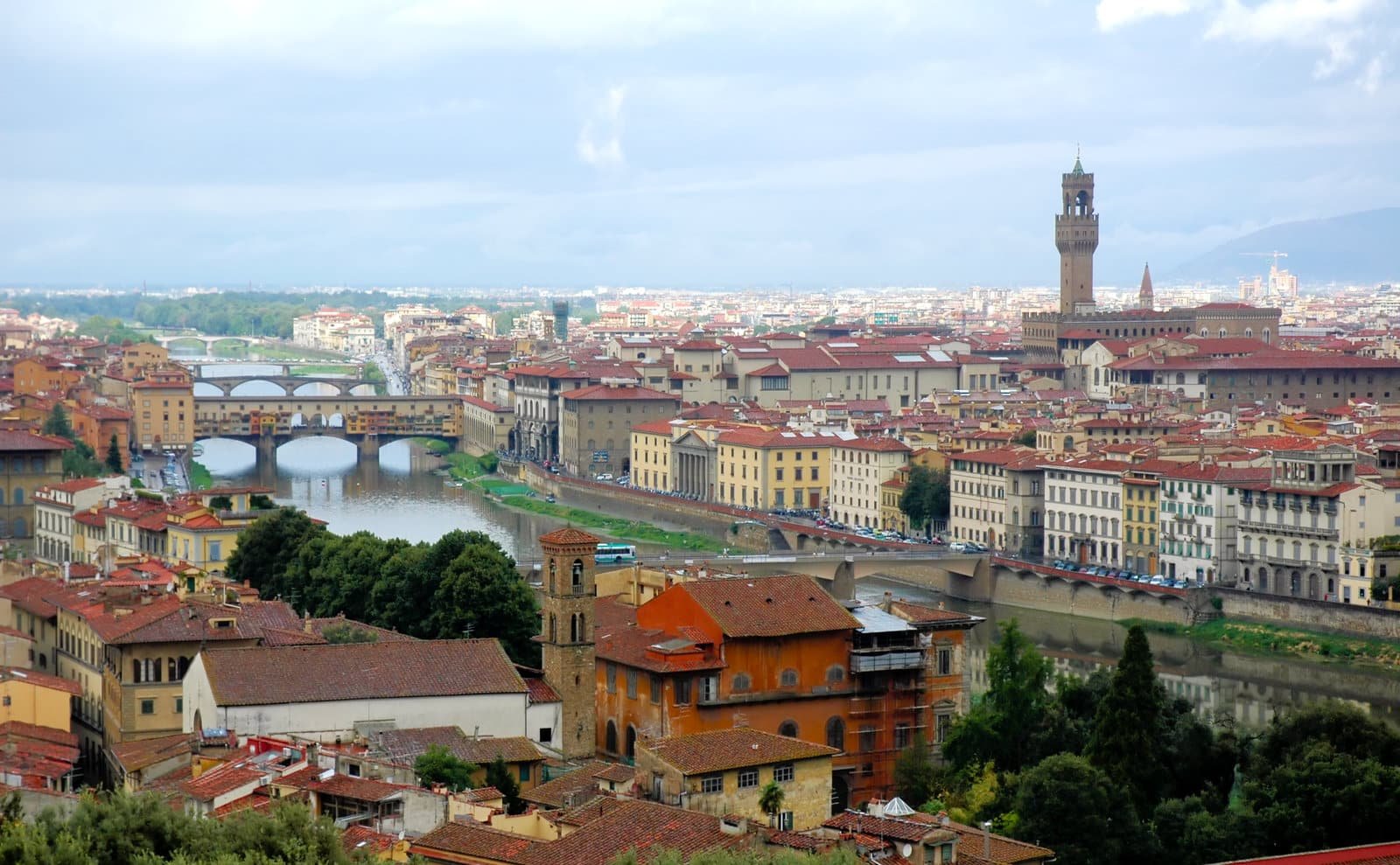 where to stay italy
